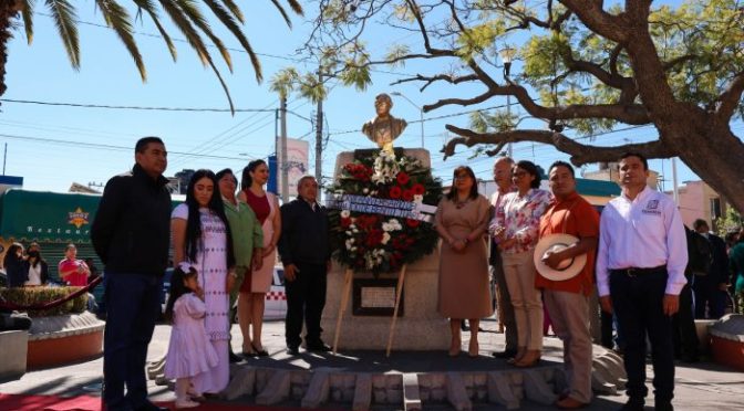 SE CONMEMORA EN TEXCOCO 217 AÑOS DEL NATALICIO DE BENITO JUÁREZ