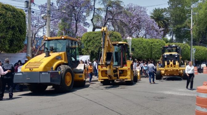 <strong>ENTREGA GOBIERNO DE TEXCOCO MAQUINARIA PARA CUBRIR LA DEMANDA DE OBRAS EN LAS COMUNIDADES</strong>