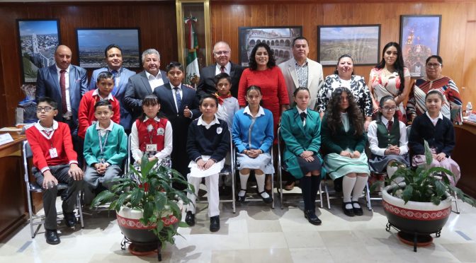 Niños ediles participaron en el Cabildo Infantil Texcoco 2024