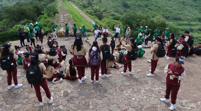 Ganadores de la Olimpiada del Conocimiento visitaron Texcoco