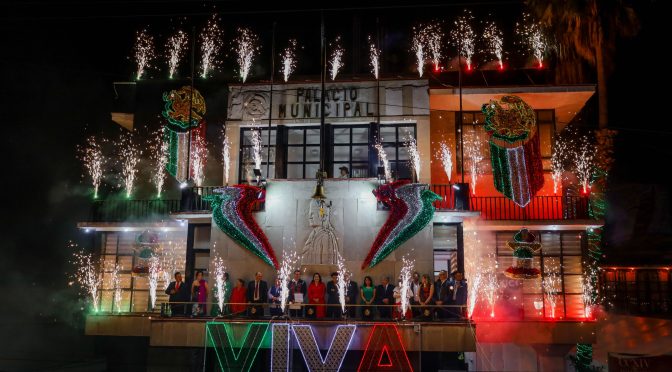 Se lleva a cabo en paz y armonía el Grito de Independencia en Texcoco