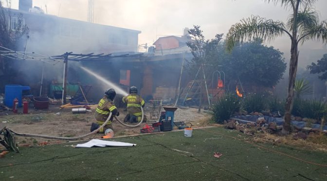 Polvorín clandestino estalla en Texcoco; dejó tres lesionados